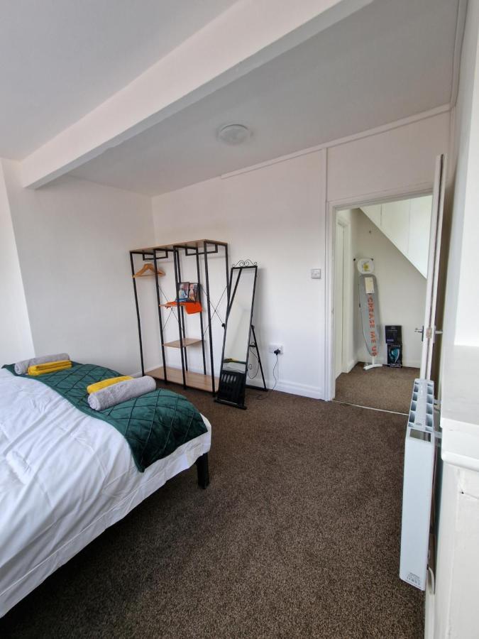 Balco Sherwood Apartment - 2 Bedrooms, 5 Beds - Sky Tv And Internet นอตติงแฮม ภายนอก รูปภาพ