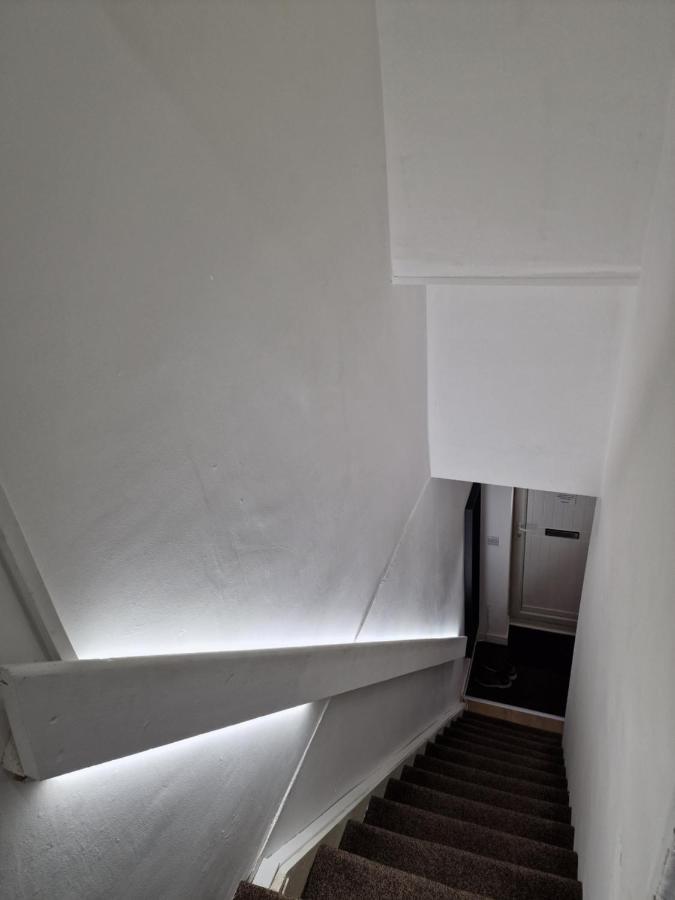 Balco Sherwood Apartment - 2 Bedrooms, 5 Beds - Sky Tv And Internet นอตติงแฮม ภายนอก รูปภาพ