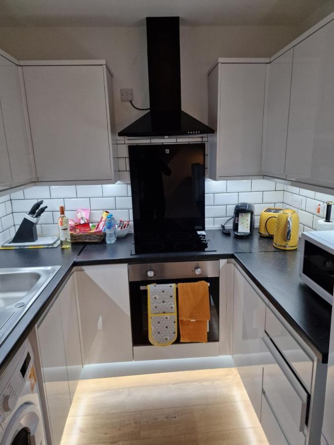 Balco Sherwood Apartment - 2 Bedrooms, 5 Beds - Sky Tv And Internet นอตติงแฮม ภายนอก รูปภาพ
